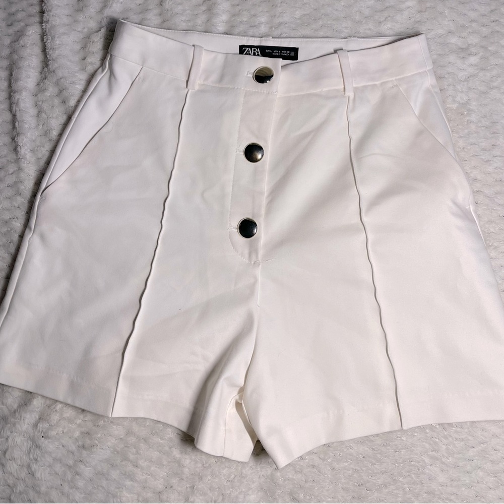 Zara Cream(more white than cream) color shorts. Never worn. Basically new